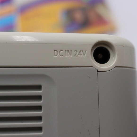 Canon Selphy Photo Printer with Instructions & Photo Paper - Picture 3 of 8